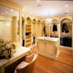 Bedroom closet design ideas to organize your style