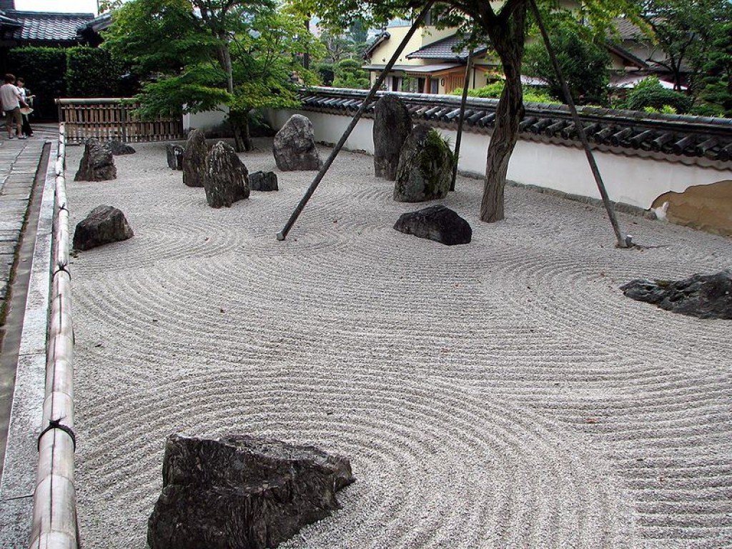 Bring zen into your life by creating a Japanese garden