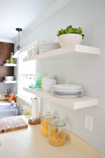Floating shelving ideas suitable for any home