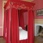 Four poster bed ideas that will inspire your room