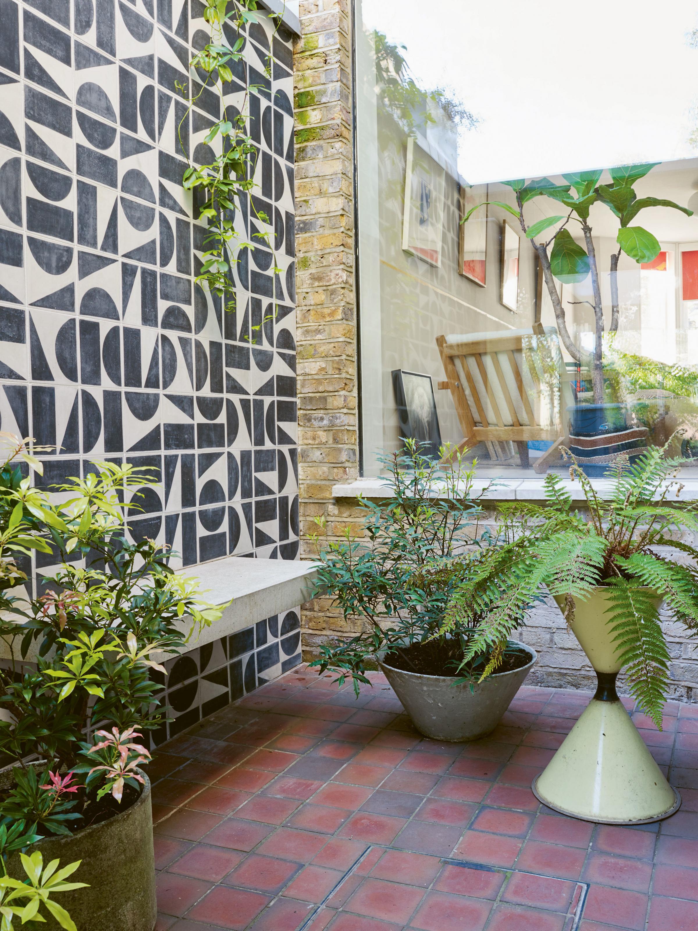 How to use small outside space