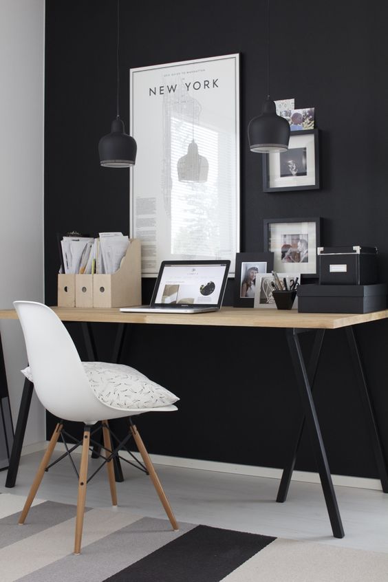Simple and stylish office furnishings with modern influences