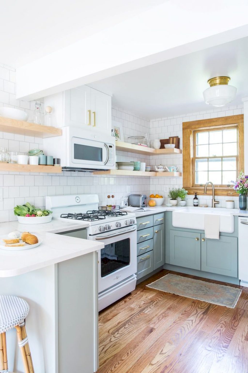 Tips and ideas for redesigning a small kitchen