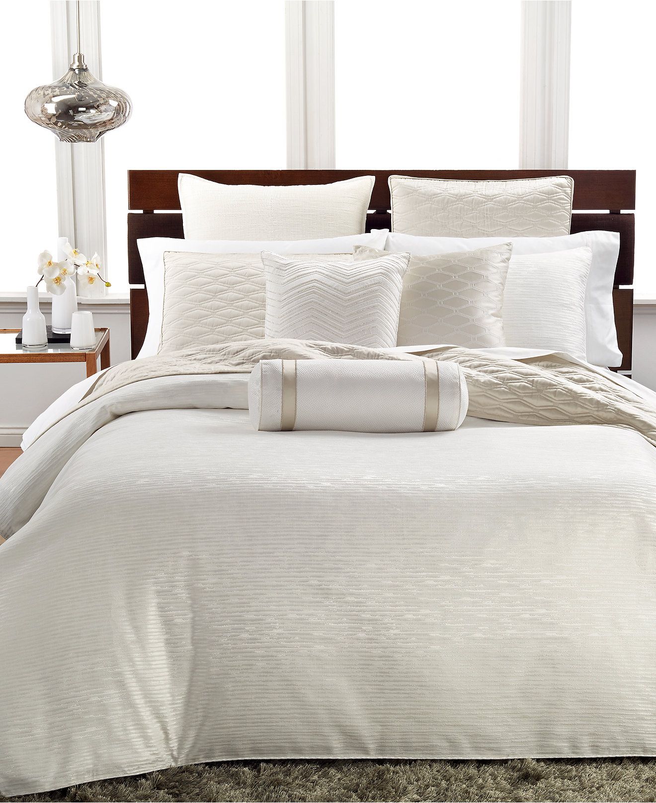 Go with the trendy collection of luxury duvet covers