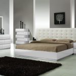 Look for elegant full bedroom sets