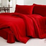 Red duvet cover – a color of romance