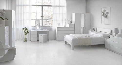 White gloss bedroom set: