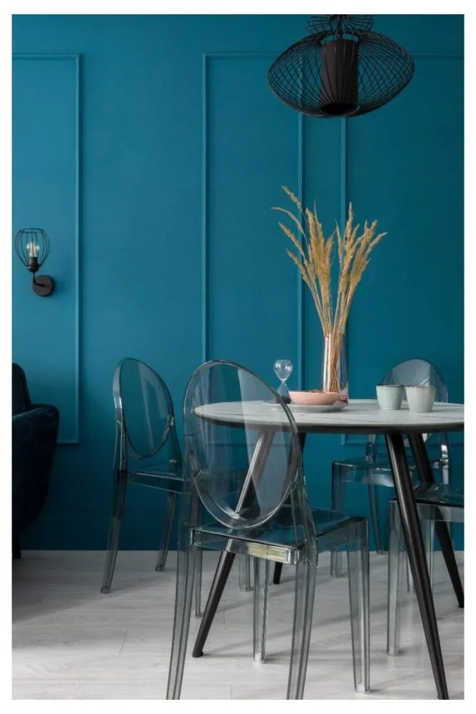Lacquered Teal Dining Wall